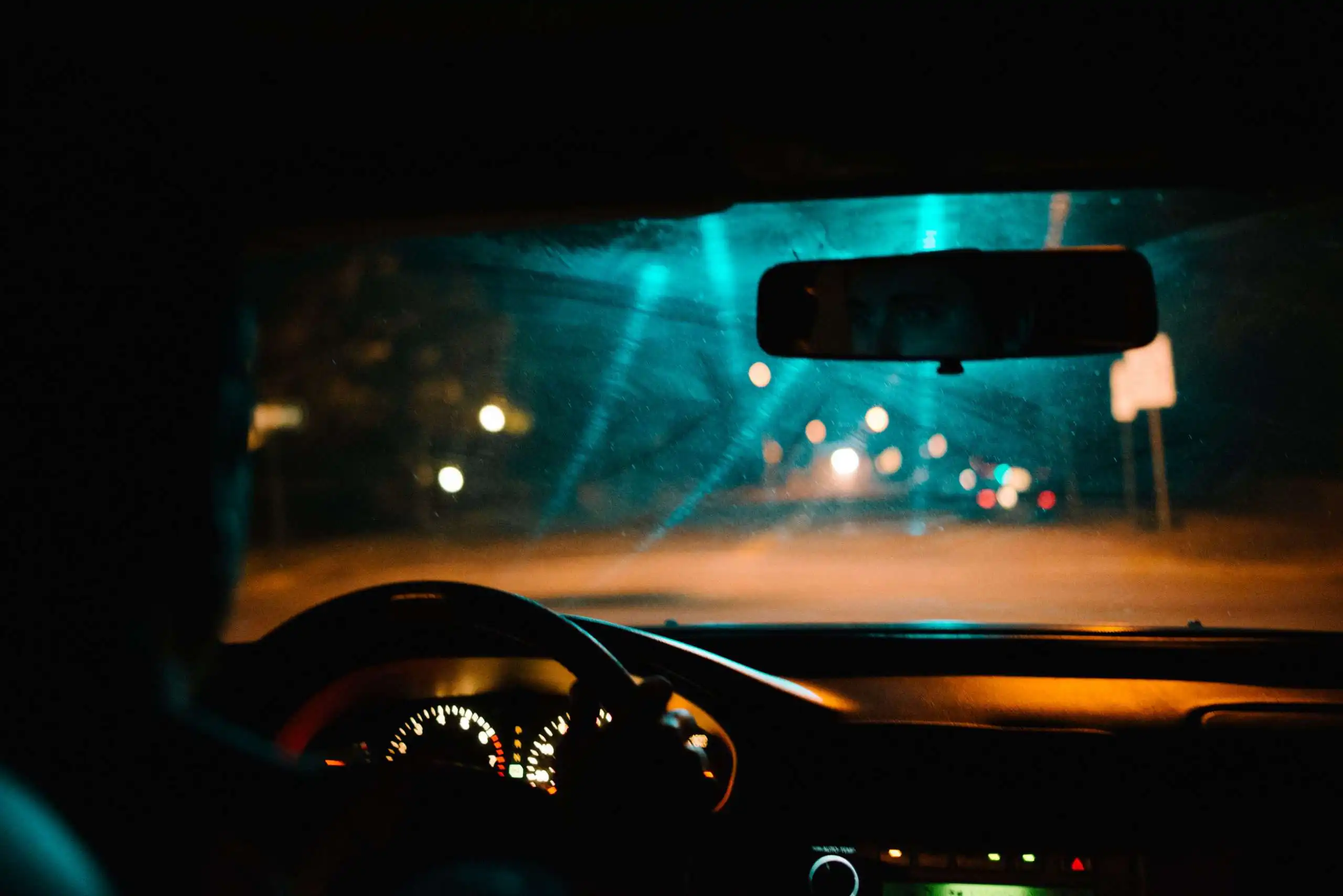 Four important tips for staying alert during a longer drive
