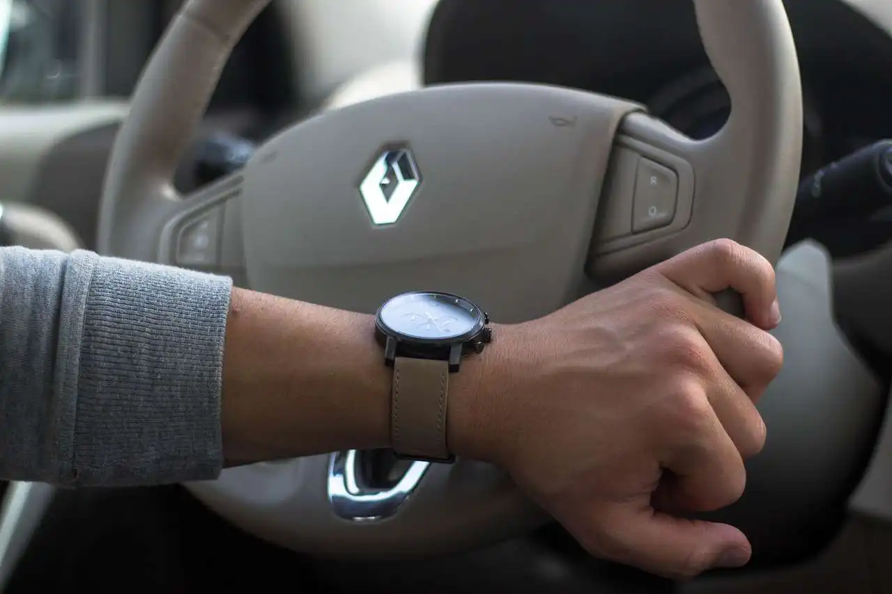 What to do when you have a car accident during work hours